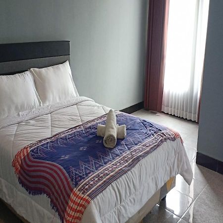 Ridho Malik Hotel Bumbang Exteriör bild
