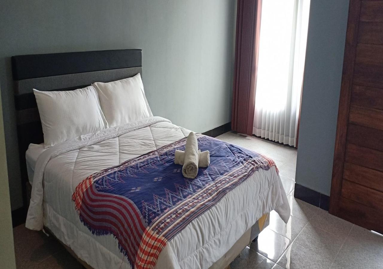 Ridho Malik Hotel Bumbang Exteriör bild