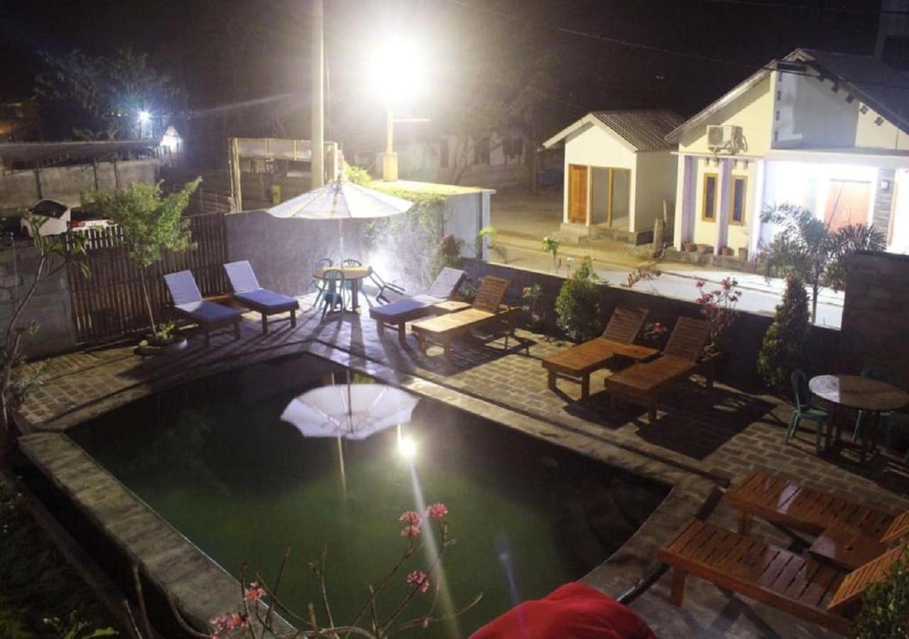 Ridho Malik Hotel Bumbang Exteriör bild