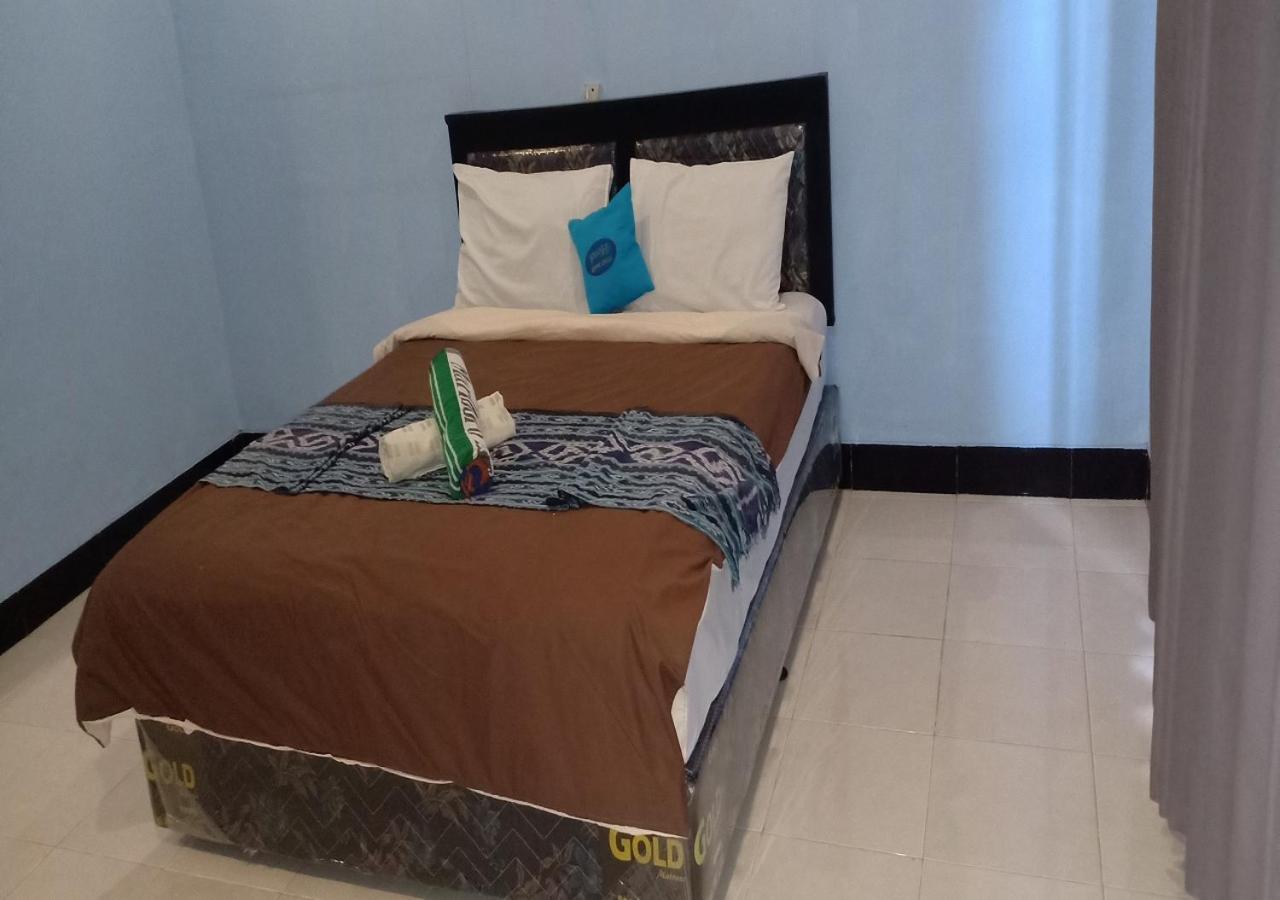 Ridho Malik Hotel Bumbang Exteriör bild