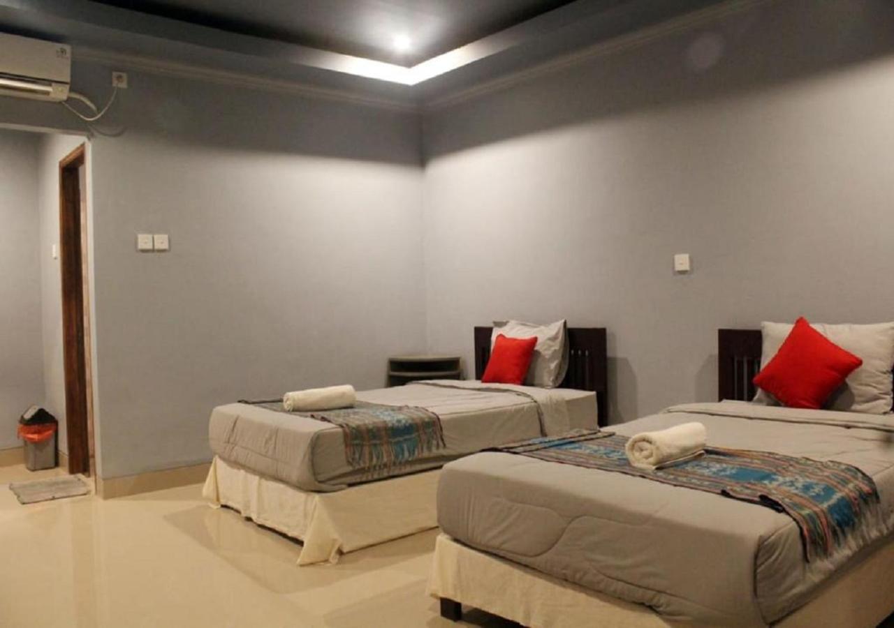 Ridho Malik Hotel Bumbang Exteriör bild