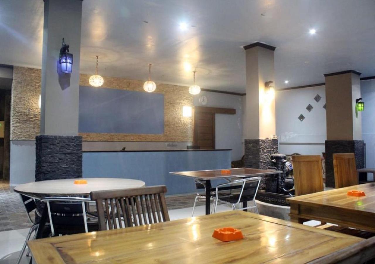 Ridho Malik Hotel Bumbang Exteriör bild
