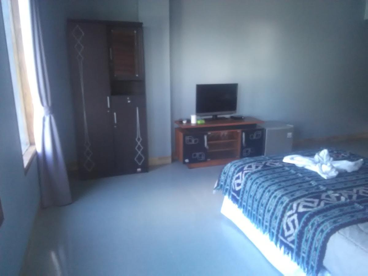 Ridho Malik Hotel Bumbang Exteriör bild